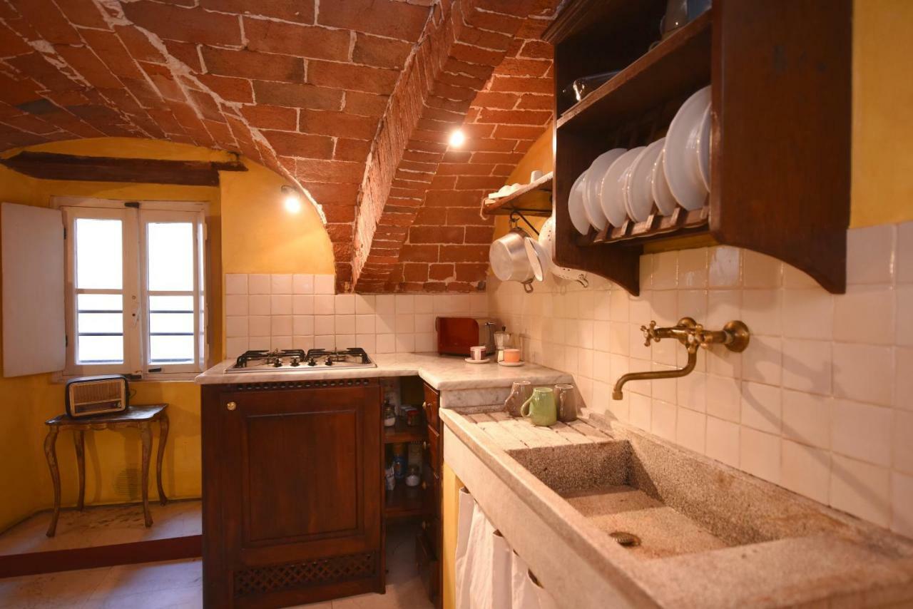 The Mezzanine Within The Walls Apartment Lucca